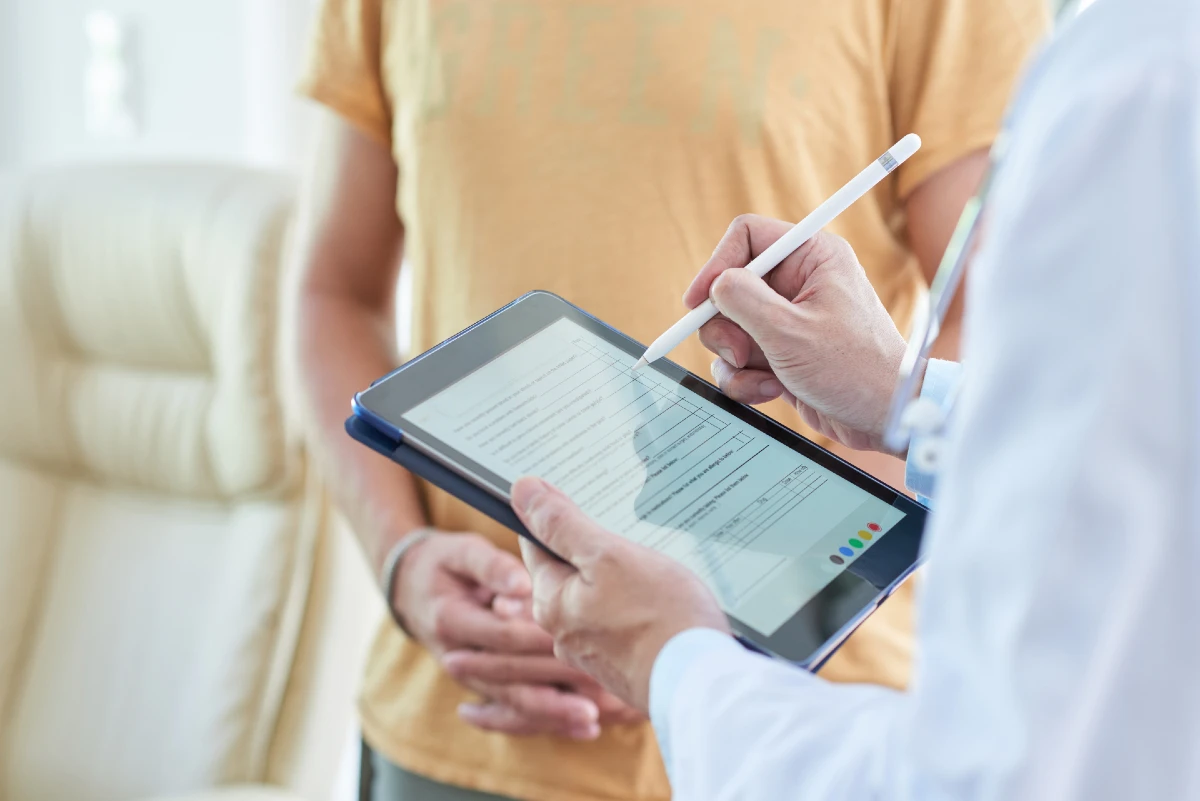 patient-using-tablet